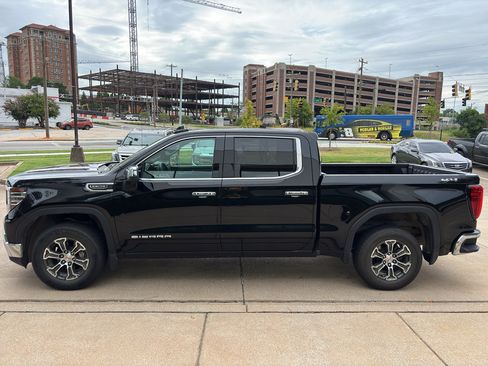 Used 2025 GMC Sierra 1500 SLT AWD/4WD image 5