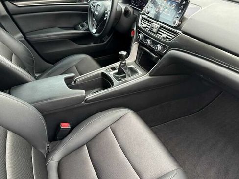 Used 2019 Honda Accord Sport image 15