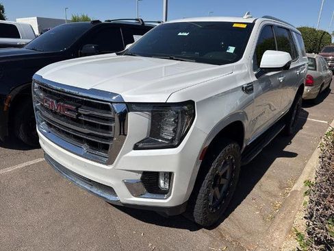 Used 2021 GMC Yukon SLT w/ SLT Luxury Plus Package AWD/4WD image 2