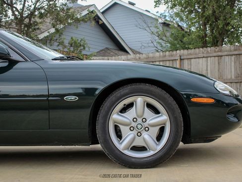 Used 1999 Jaguar XK8 Convertible RWD image 11