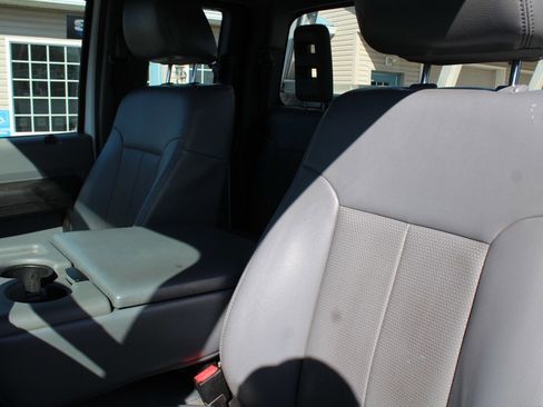 Used 2013 Ford F450 XL w/ PWR Equipment Group image 19