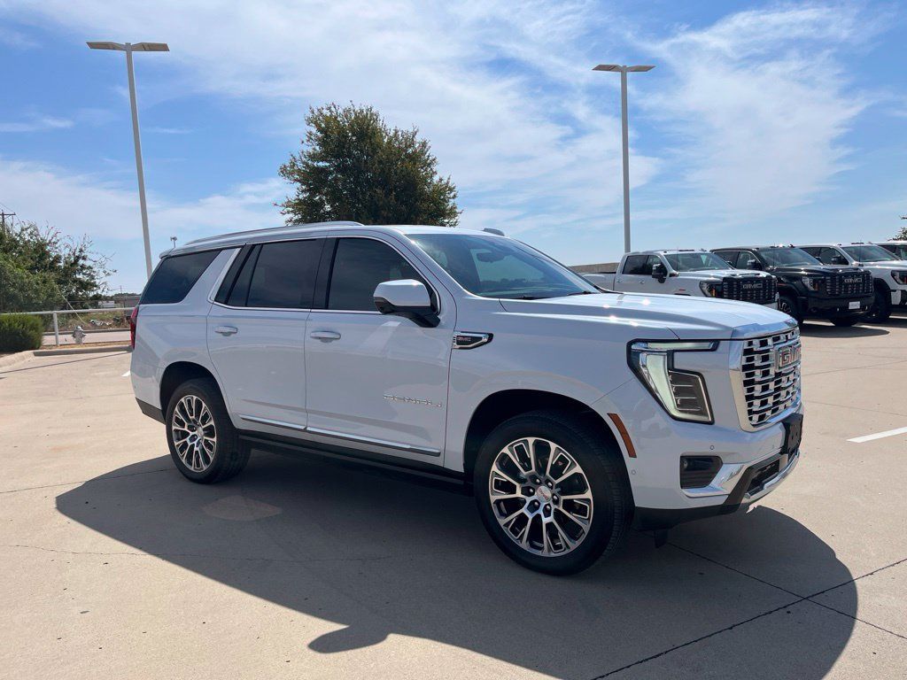 Used 2026 GMC Yukon Denali w/ Denali Reserve Package AWD/4WD image 7