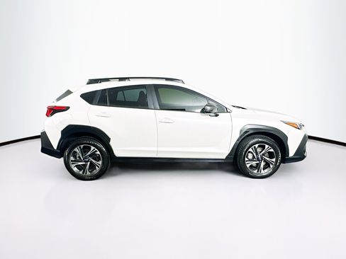 Used 2024 Subaru Crosstrek 2.0i Premium image 10
