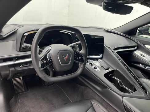 Used 2024 Chevrolet Corvette Stingray Preferred Cpe w/ Z51 Performance Package RWD image 18
