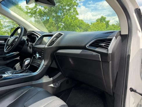 Used 2017 Ford Edge Titanium w/ Equipment Group 302A AWD/4WD image 12