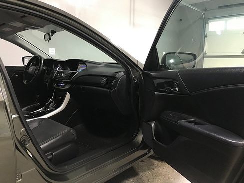 Used 2014 Honda Accord Sport image 12