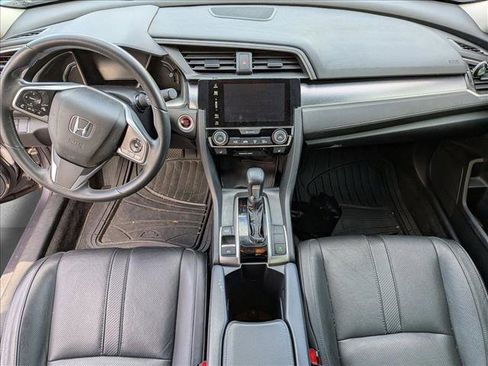 Used 2017 Honda Civic Touring image 9