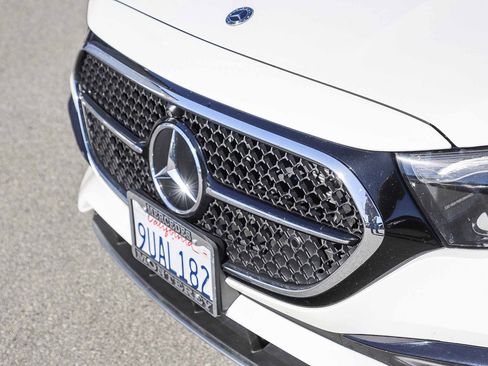 Certified 2025 Mercedes-Benz E 350 4MATIC Sedan image 5