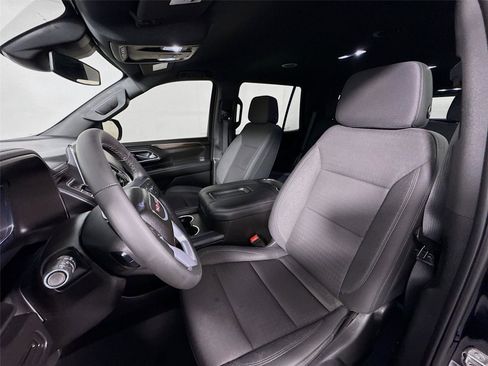 Used 2024 GMC Yukon SLE w/ Gmc Pro Safety Plus Package image 2