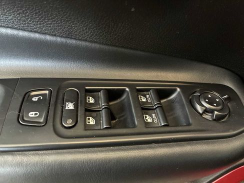 Used 2017 Jeep Renegade Trailhawk image 15