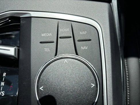 Used 2025 BMW 230i xDrive Coupe w/ Premium Package image 24