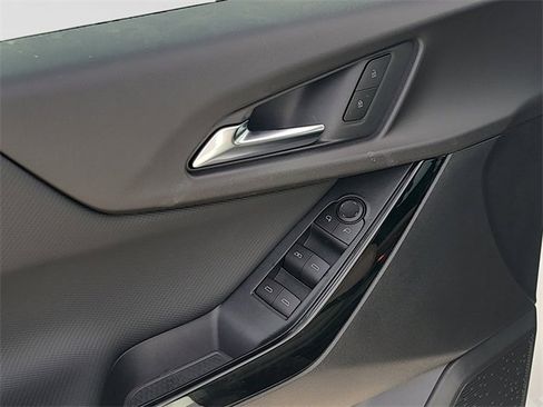 New 2026 Chevrolet Equinox LT image 19