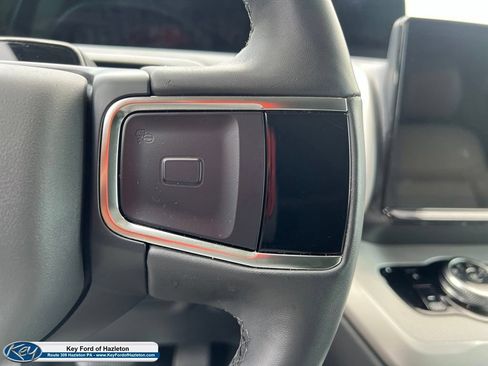 Used 2025 Ford Expedition Active AWD/4WD image 30