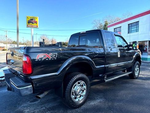 Used 2015 Ford F250 XLT w/ XLT Premium Package image 4