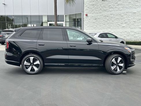 New 2025 Volvo EX90 Plus image 4