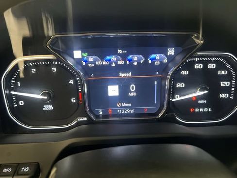 Certified 2022 GMC Sierra 2500 AT4 w/ AT4 Premium Plus Package AWD/4WD image 11