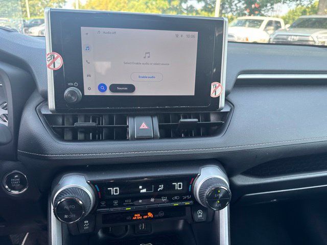Used 2025 Toyota RAV4 XLE FWD image 12