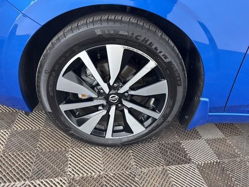 Used 2022 Nissan Sentra SV w/ SV Premium Package image 27