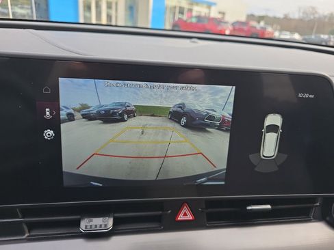 Used 2024 Kia Sportage EX image 25