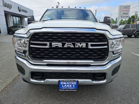 Used 2024 RAM 3500 SLT w/ Quick Order Package 2YG SLT AWD/4WD image 8