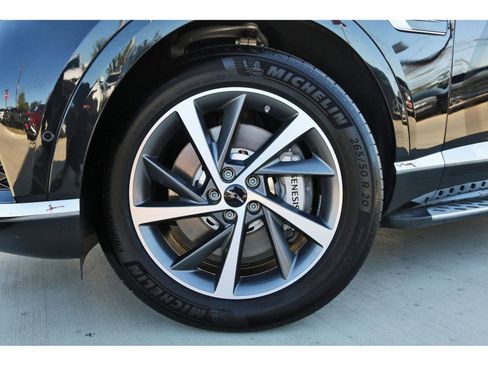 Used 2025 Genesis GV80 2.5T Advanced image 32