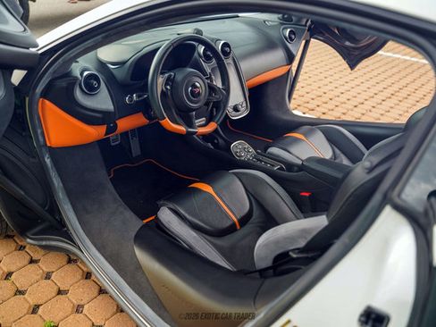 Used 2017 McLaren 570S Coupe RWD image 39