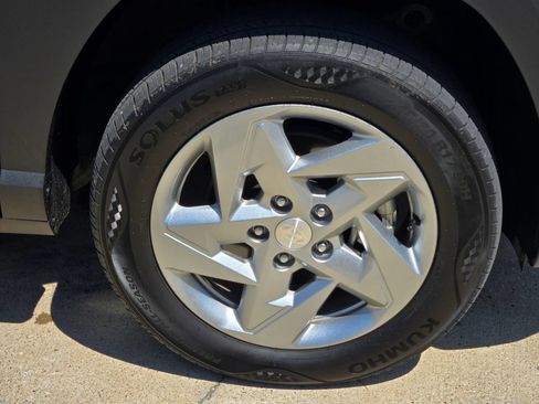 Certified 2026 Hyundai Kona SE AWD/4WD image 7