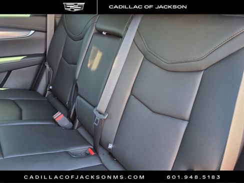 Used 2025 Cadillac XT5 Luxury FWD image 29