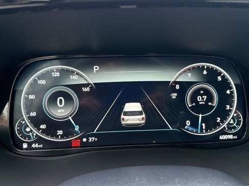 Used 2022 Hyundai Palisade Calligraphy w/ Winter Package image 10