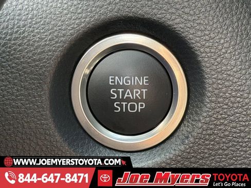Used 2026 Toyota Corolla SE image 22