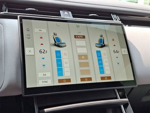 New 2026 Land Rover Range Rover Velar Dynamic SE image 13