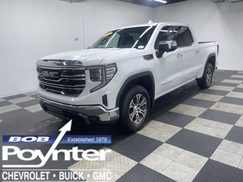 Used 2024 GMC Sierra 1500 SLT image 1