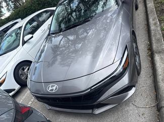 Used 2024 Hyundai Elantra SEL FWD video 2