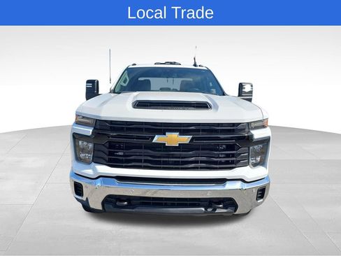 Used 2025 Chevrolet Silverado 3500 W/T AWD/4WD image 9