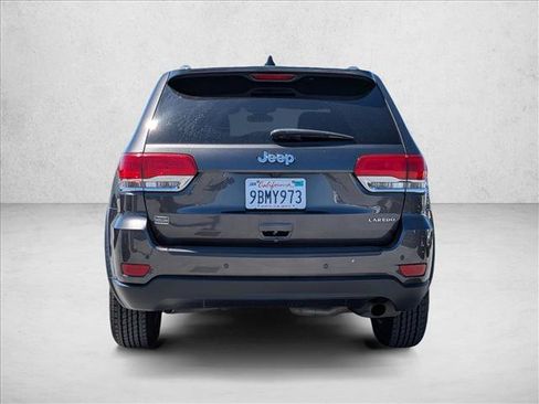 Used 2019 Jeep Grand Cherokee Laredo RWD image 6