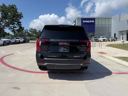 Used 2025 GMC Yukon XL AT4 Ultimate w/ LPO, Floor Liner Package AWD/4WD image 5