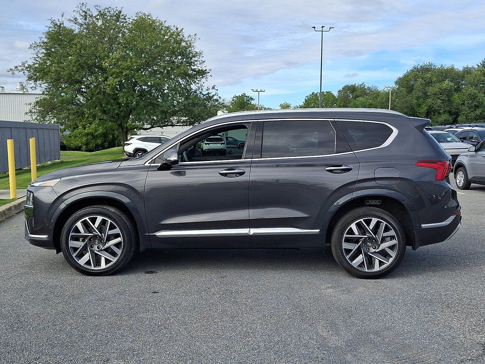 Certified 2023 Hyundai Santa Fe Calligraphy w/ Cargo Package AWD/4WD image 8