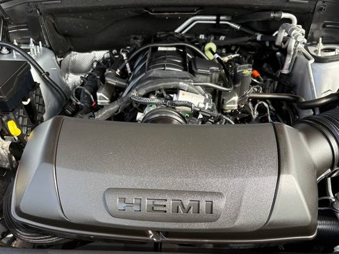 Used 2025 Dodge Durango R/T AWD/4WD image 25