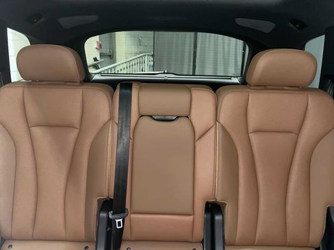 Used 2021 Audi Q7 3.0T Premium Plus AWD/4WD image 22