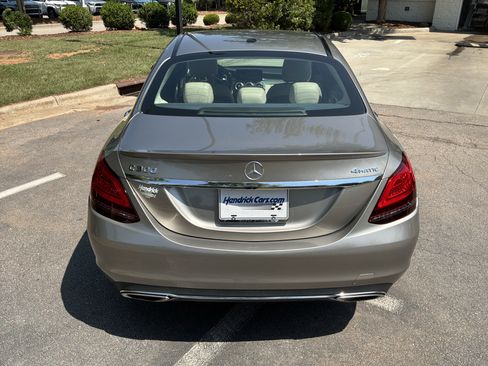 Used 2019 Mercedes-Benz C 300 4MATIC Sedan image 9