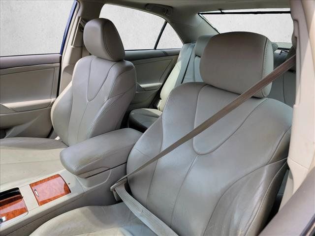 Used 2010 Toyota Camry XLE FWD image 12