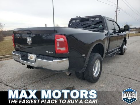 Used 2024 RAM 3500 Big Horn w/ Towing Technology Group image 3