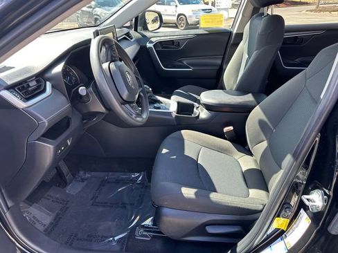 Used 2022 Toyota RAV4 LE AWD/4WD image 30