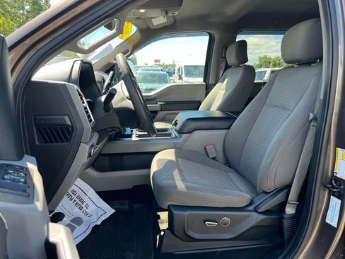 Used 2017 Ford F350 XLT w/ XLT Premium Package AWD/4WD image 11