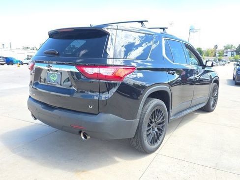 Used 2018 Chevrolet Traverse LT w/ LPO, 'HIT The Road' Package AWD/4WD image 6