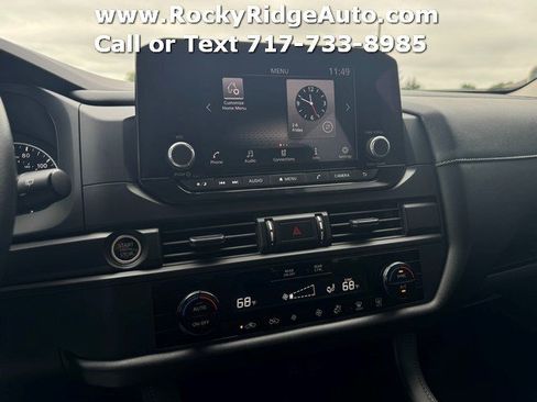 Used 2024 Nissan Pathfinder S AWD/4WD image 35