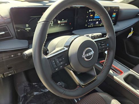 New 2026 Nissan Kicks SR FWD image 12