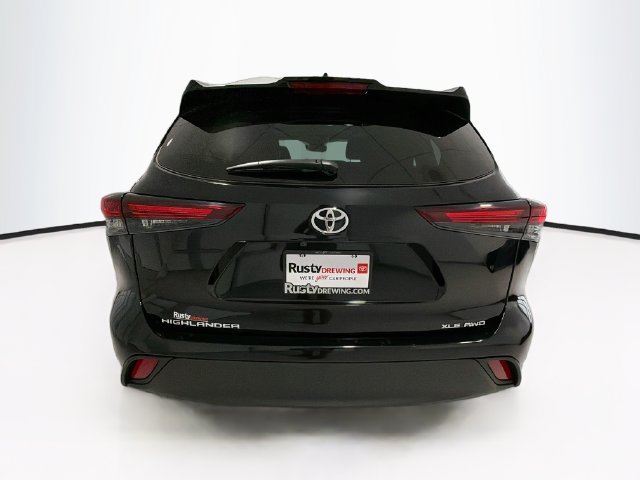 Certified 2026 Toyota Highlander XLE AWD/4WD image 6
