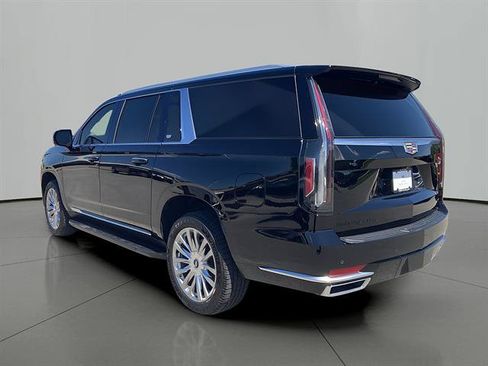 Used 2023 Cadillac Escalade ESV Premium Luxury AWD/4WD image 3