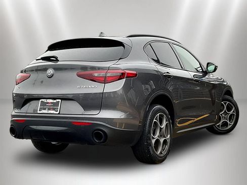 Used 2022 Alfa Romeo Stelvio Sprint AWD/4WD image 6